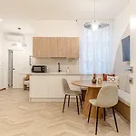 Διαμέρισμα Luxury - Design & Relax By Host Hero Civitanova Marche