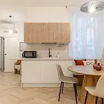 Luxury - Design & Relax By Host Hero Διαμέρισμα