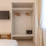 Luxury - Design & Relax By Host Hero