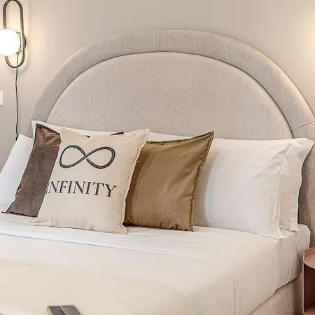 Apartment Infinity - Design & Relax By Host Hero Civitanova Marche