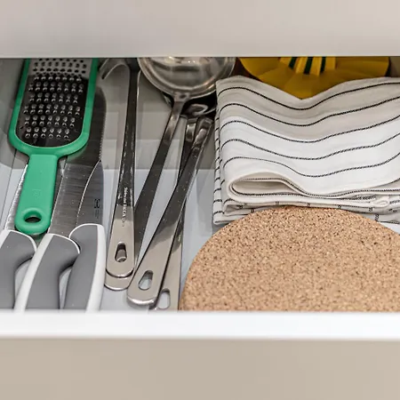 Apartment Infinity - Design & Relax By Host Hero *