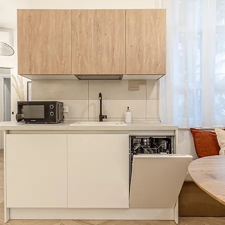 Infinity - Design & Relax By Host Hero *